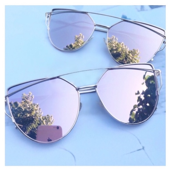 Accessories - Rose Gold Mirrored Sunglasses